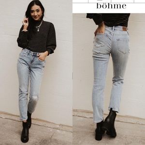 NWOT bohme Girlfriend Distressed Jeans Sz 26